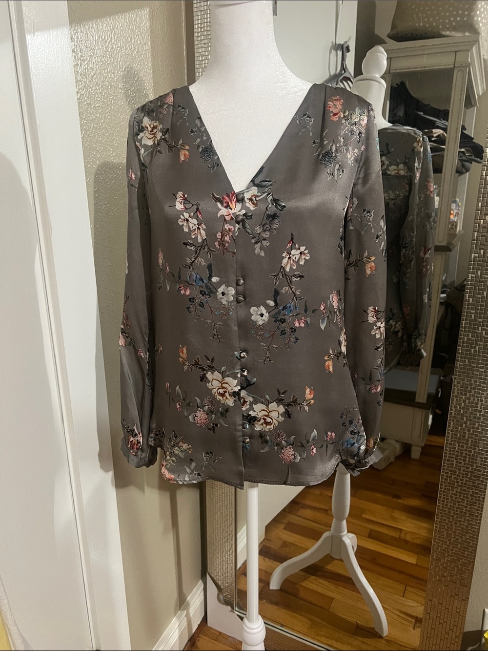 Lavender Brown Gray Floral V-Neck Button Blouse